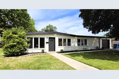7906 W 98th Street, Hickory Hills, IL 60457 - Photo 1