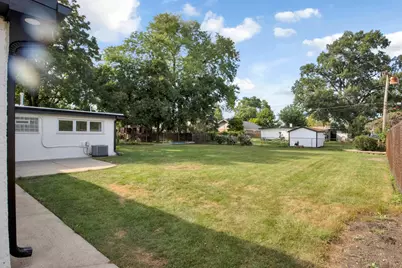 7906 W 98th Street, Hickory Hills, IL 60457 - Photo 29