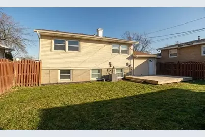 382 Chappel Avenue, Calumet City, IL 60409 - Photo 11