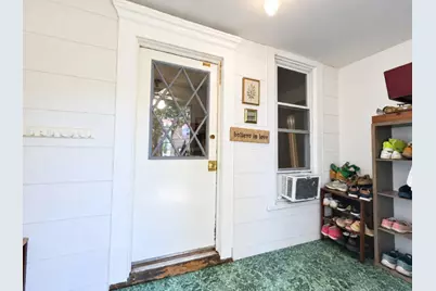 952 Larkin Avenue, Elgin, IL 60123 - Photo 3
