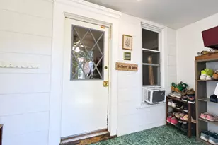 952 Larkin Ave, Elgin, IL 60123 - Photo 3
