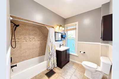 952 Larkin Avenue, Elgin, IL 60123 - Photo 9