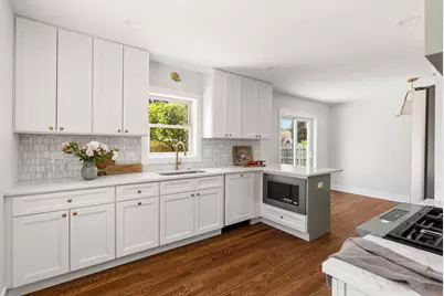 8918 Parkside Avenue, Morton Grove, IL 60053 - Photo 9
