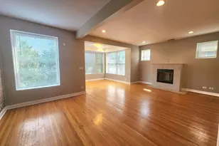 2320 E 70th Pl, Chicago, IL 60649 - Photo 1