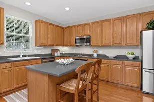 611 Dunhill Ln, Carol Stream, IL 60188 - Photo 7