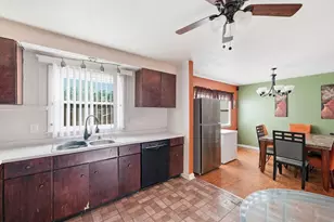 2615 Turtle Creek Dr, Hazel Crest, IL 60429 - Photo 7