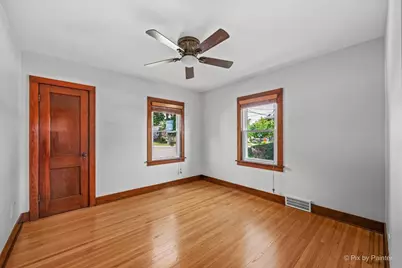 1310 Park Street, McHenry, IL 60050 - Photo 5
