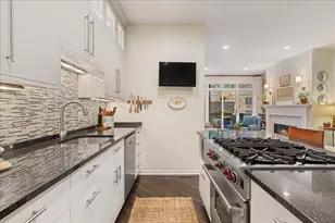 859 W Wrightwood Ave, Chicago, IL 60614 - Photo 5