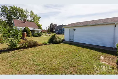 765 N Rosewood Avenue, Kankakee, IL 60901 - Photo 15