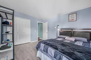 1028 Idlewild Dr, Round Lake Beach, IL 60073 - Photo 11