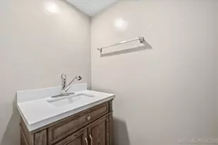 2513 Briarwood Ct, Aurora, IL 60506 - Photo 13