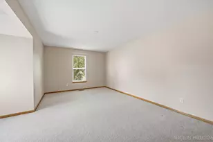 2513 Briarwood Ct, Aurora, IL 60506 - Photo 21