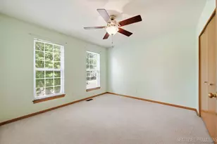 2513 Briarwood Ct, Aurora, IL 60506 - Photo 19