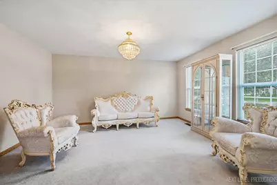 2513 Briarwood Court, Aurora, IL 60506 - Photo 3
