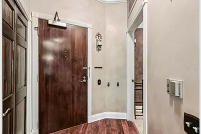 600 N Kingsbury Street #101, Chicago, IL 60654 - Photo 3