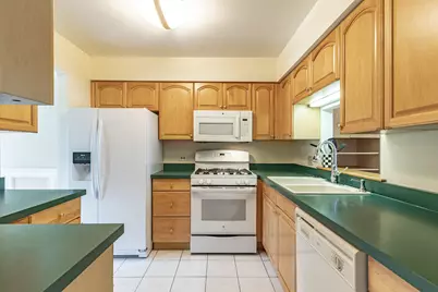 171 Saratoga Court, Vernon Hills, IL 60061 - Photo 11