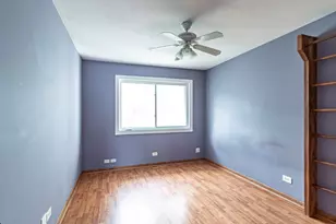171 Saratoga Ct, Vernon Hills, IL 60061 - Photo 19