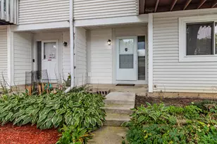 171 Saratoga Ct, Vernon Hills, IL 60061 - Photo 3