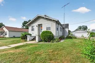 40 S Marguerite St, Coal City, IL 60416 - Photo 3