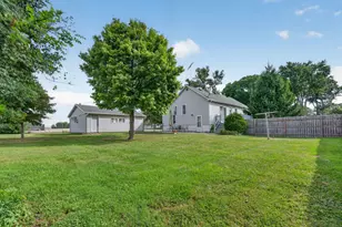 40 S Marguerite St, Coal City, IL 60416 - Photo 23