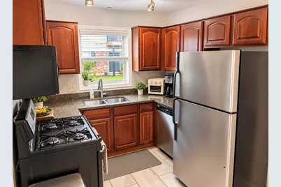 1517 Raymond Drive #103, Naperville, IL 60563 - Photo 3