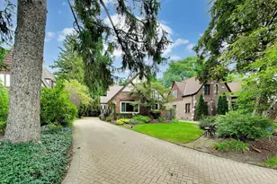 1216 E Mayfair Rd, Arlington Heights, IL 60004 - Photo 3