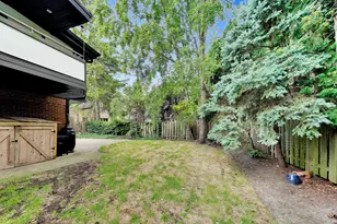 1216 E Mayfair Rd, Arlington Heights, IL 60004 - Photo 33