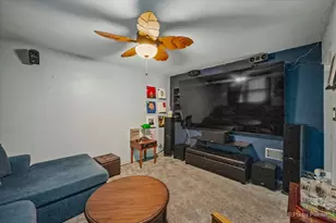 5942 W Thorndale Ave, Chicago, IL 60646 - Photo 17