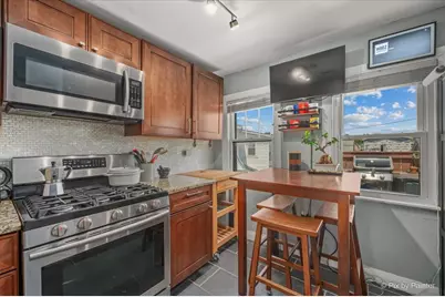 5942 W Thorndale Avenue, Chicago, IL 60646 - Photo 19