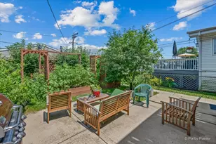 5942 W Thorndale Ave, Chicago, IL 60646 - Photo 35