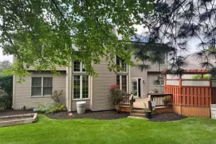 2071 Tunbridge Trail, Algonquin, IL 60102 - Photo 3