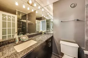 10 E Ontario St, Chicago, IL 60611 - Photo 25