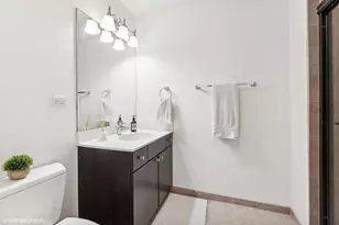 235 W Van Buren St, Chicago, IL 60607 - Photo 11