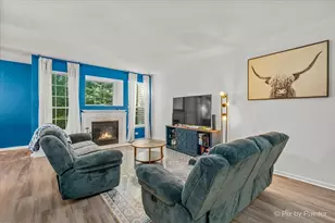 2304 Sandy Creek Dr, Algonquin, IL 60102 - Photo 7