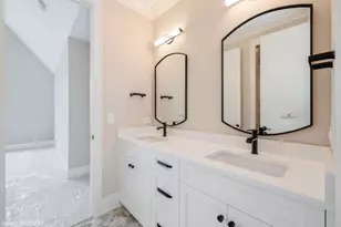 6200 Clarendon Hills Rd Lot 3, Willowbrook, IL 60527 - Photo 31