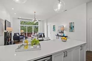 2020 W Pierce Ave, Chicago, IL 60622 - Photo 9