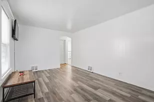 10941 S Ave C, Chicago, IL 60617 - Photo 13