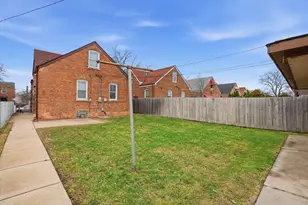 10941 S Ave C, Chicago, IL 60617 - Photo 19