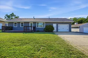 3 Cottonwood St, Bloomington, IL 61701 - Photo 31