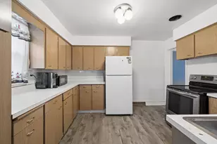 1031 Glenwood Ave, Waukegan, IL 60085 - Photo 9