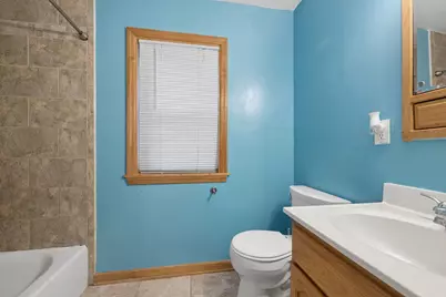 1031 Glenwood Avenue, Waukegan, IL 60085 - Photo 13