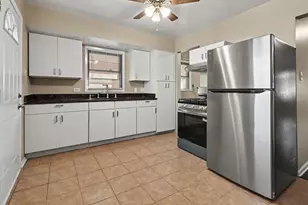 16229 Woodbridge Ave, Harvey, IL 60426 - Photo 7