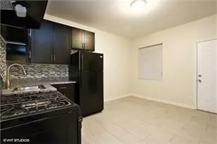 8025 S Ada St, Chicago, IL 60620 - Photo 3