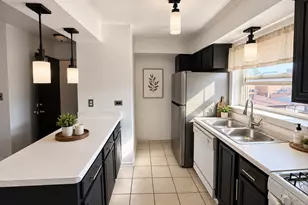 6451 S Narragansett Ave, Chicago, IL 60638 - Photo 11