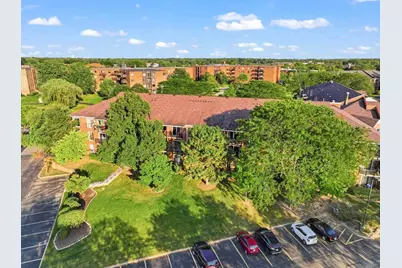 815 Leicester Road #217, Elk Grove Village, IL 60007 - Photo 3