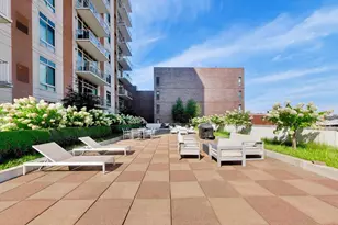 230 W Division St, Chicago, IL 60610 - Photo 31