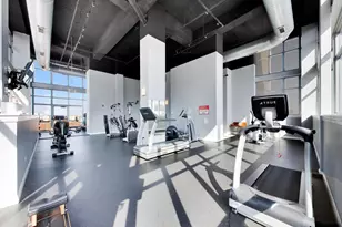 230 W Division St, Chicago, IL 60610 - Photo 27