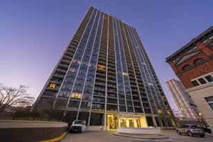 1560 N Sandburg Terrace, Chicago, IL 60610 - Photo 25
