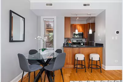 2150 W Ainslie Street #3E, Chicago, IL 60625 - Photo 5