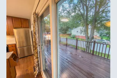 1429 N Green Meadows Boulevard, Streamwood, IL 60107 - Photo 9